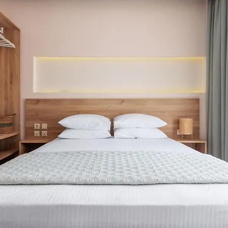 Sensi Aparthotel 3*